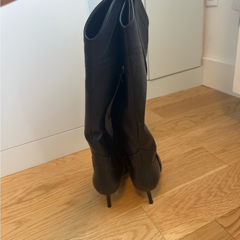 Classic Black Pointed-Toe Knee Boots - Women's - Picture 4 of 4